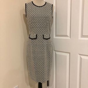 Ava & Aiden B/W Sheeth Dress -  EUC